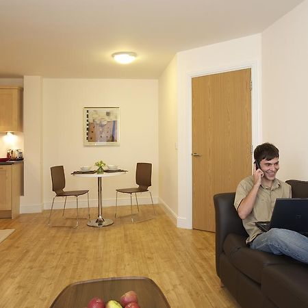 Saco Farnborough Apartman Farnborough  Kültér fotó