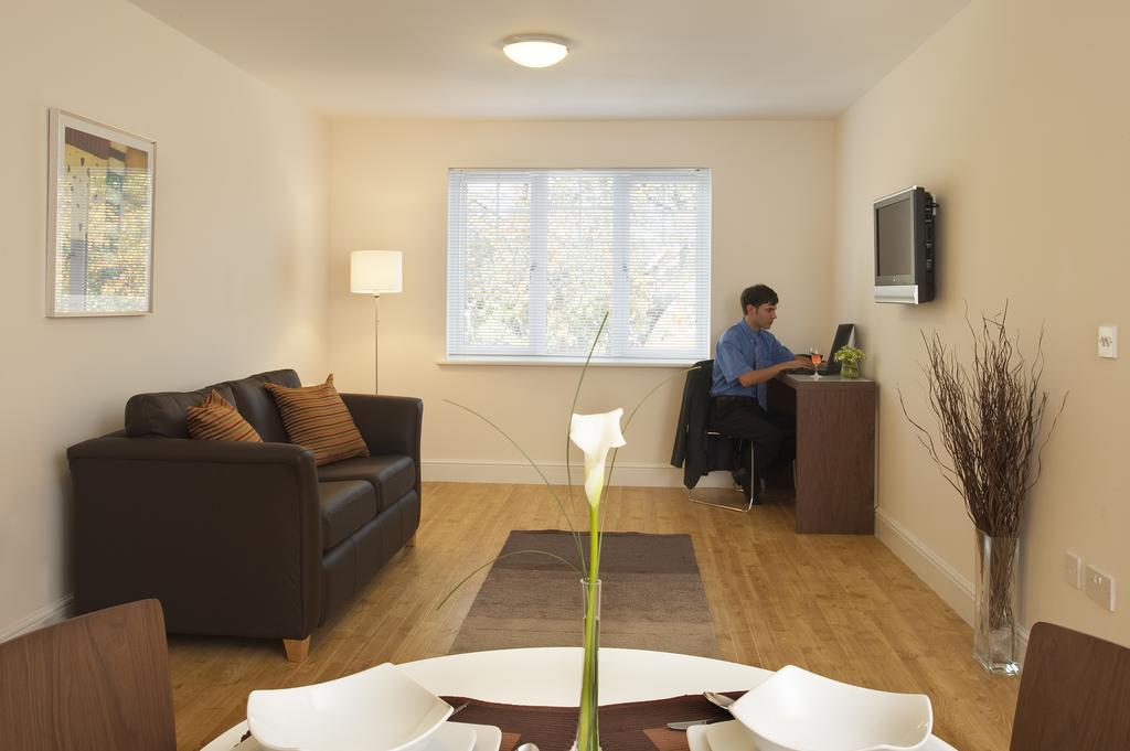 Saco Farnborough Apartman Farnborough  Kültér fotó