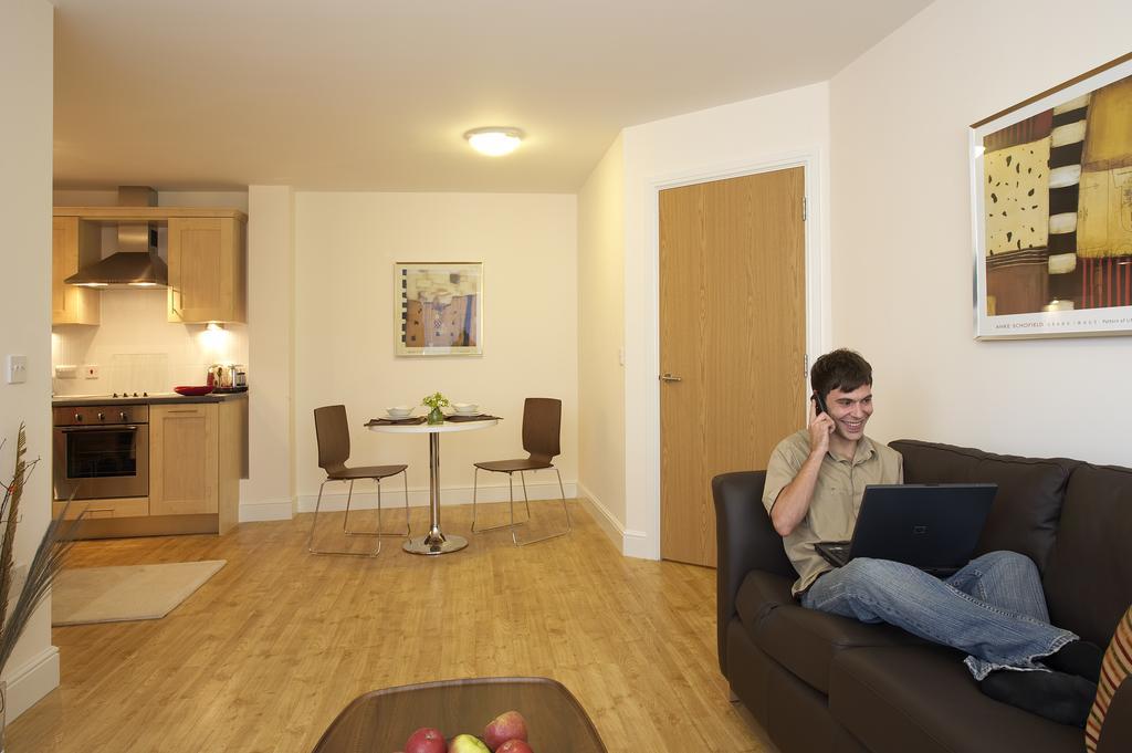 Saco Farnborough Apartman Farnborough  Kültér fotó