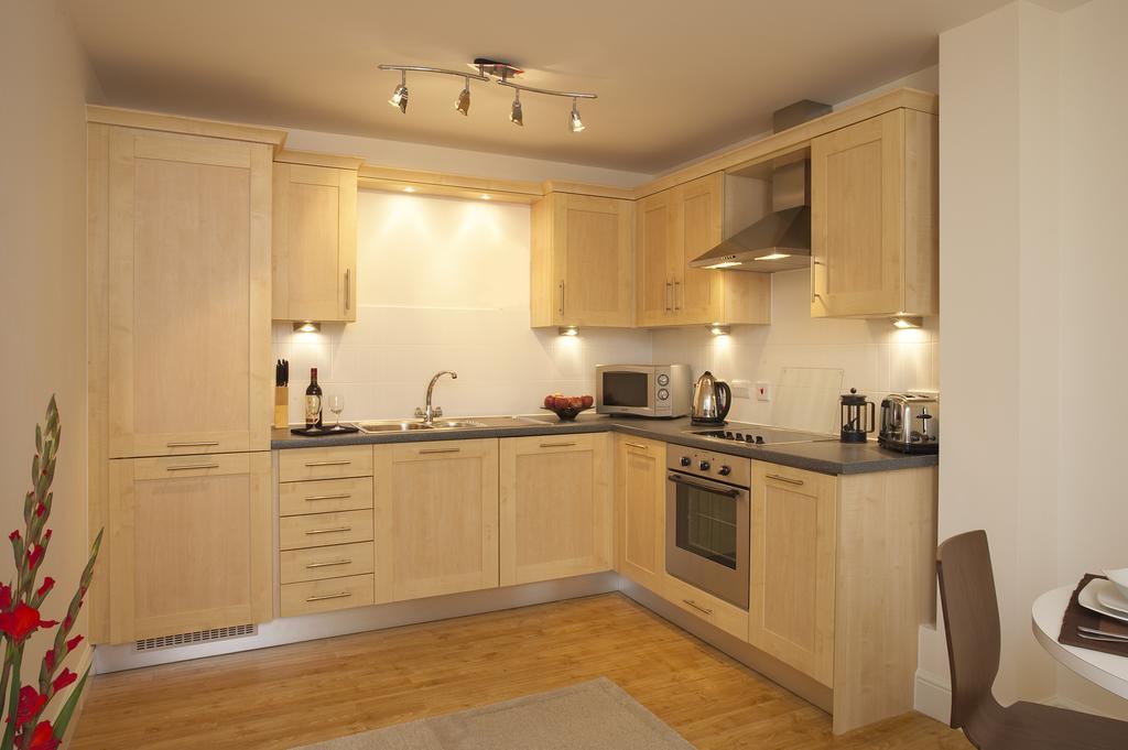 Saco Farnborough Apartman Farnborough  Szoba fotó